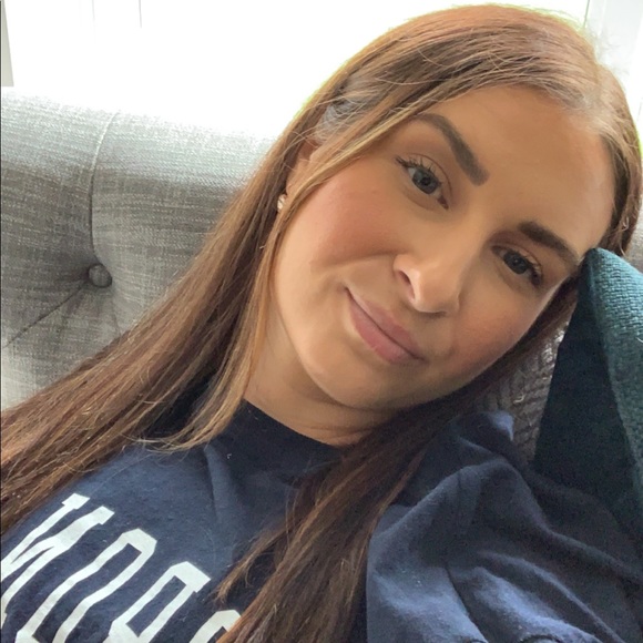 Meet your Posher, Daniela - Picture 1 of 1